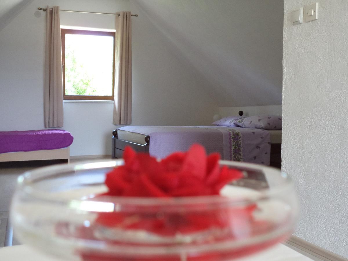 Guesthouse Loncar Plitvicka Jezera Luaran gambar